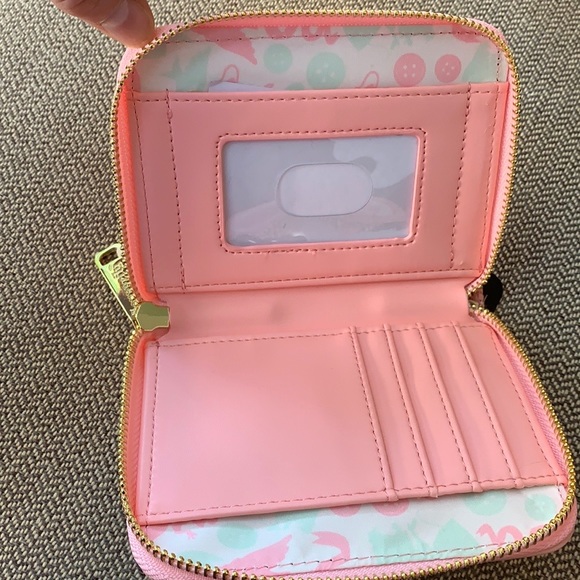 Loungefly x Disney Cinderella Bow Wallet - Picture 7 of 14